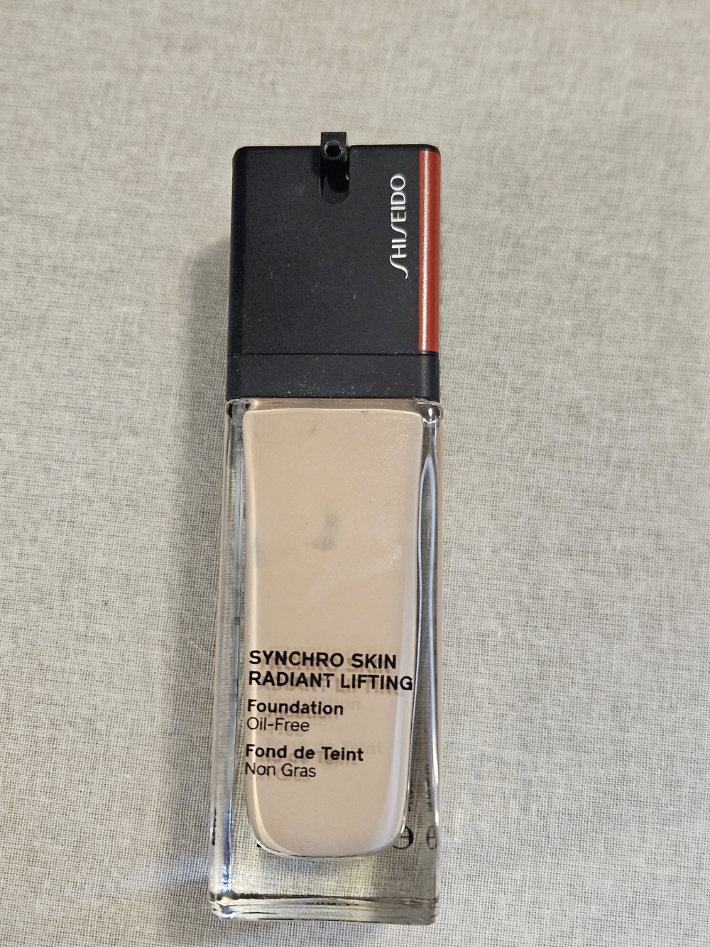 Shiseido Synchro Skin Radiant Lifting Foundation - Porcelain